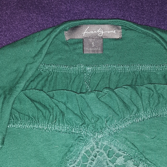 Cute Halter Top - Picture 2 of 5